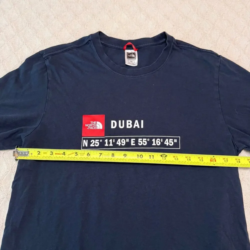 The North Face Dubai UAE Coordinates Gray Short Sleeve T-Shirt Size: M